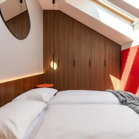 Sztokholm W Centrum Z Prywatnym Parkingiem - Izby Podhalanskie Apartamento