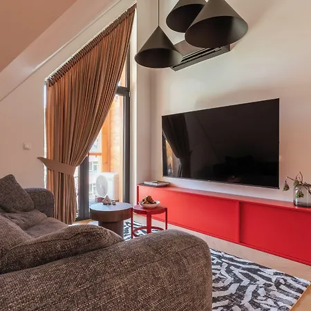 Sztokholm W Centrum Z Prywatnym Parkingiem - Izby Podhalanskie Apartment *